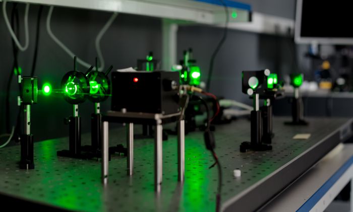 Setup of an unknown apparatus with lasers
